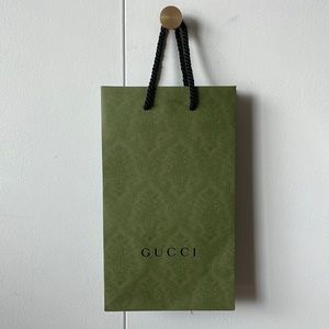 Gucci shopping bag